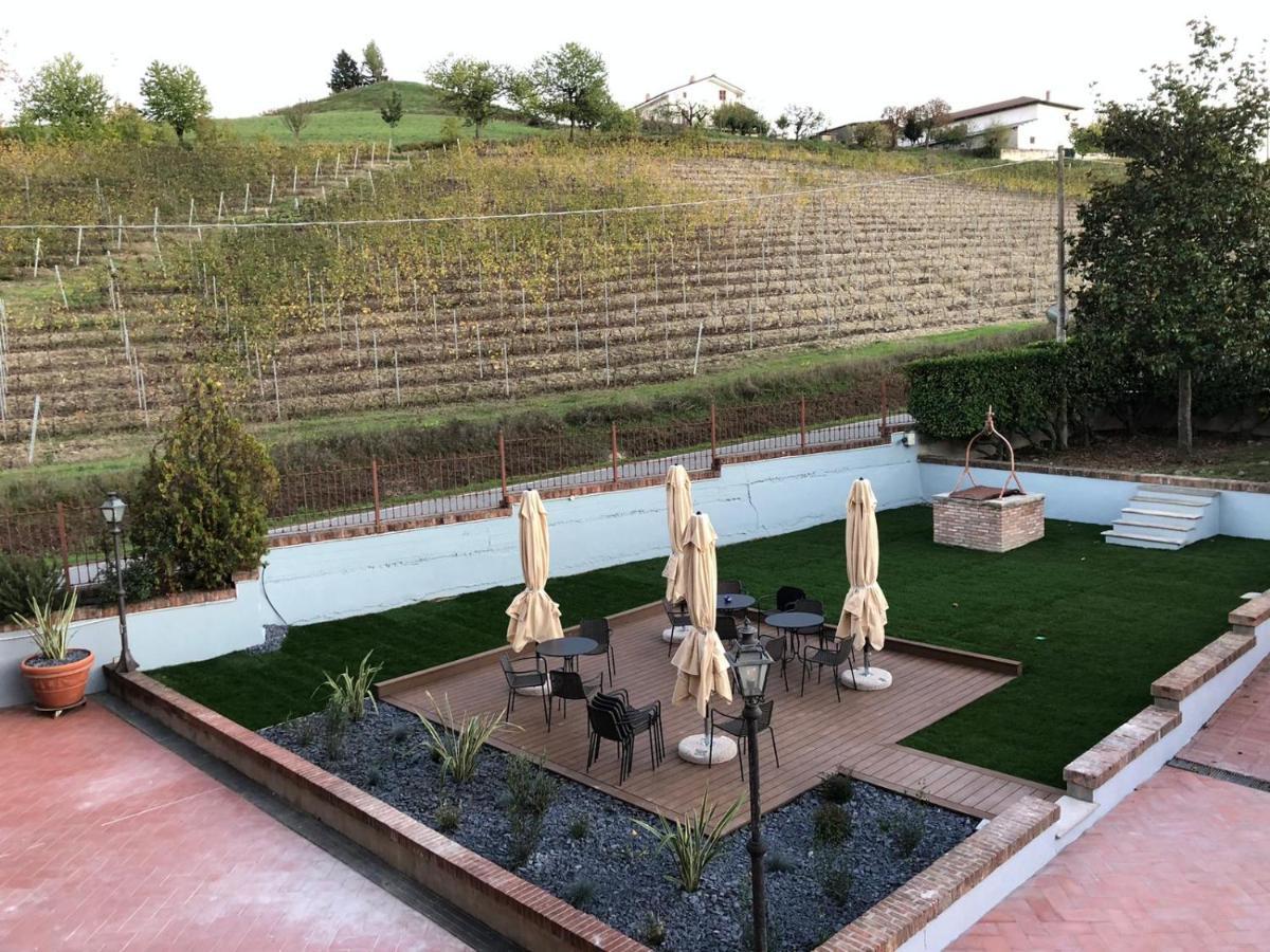 Bed and Breakfast Cascina La Badia Montegrosso dʼAsti Zewnętrze zdjęcie