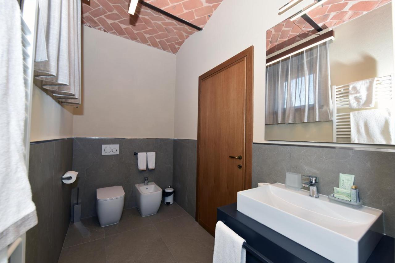 Bed and Breakfast Cascina La Badia Montegrosso dʼAsti Zewnętrze zdjęcie